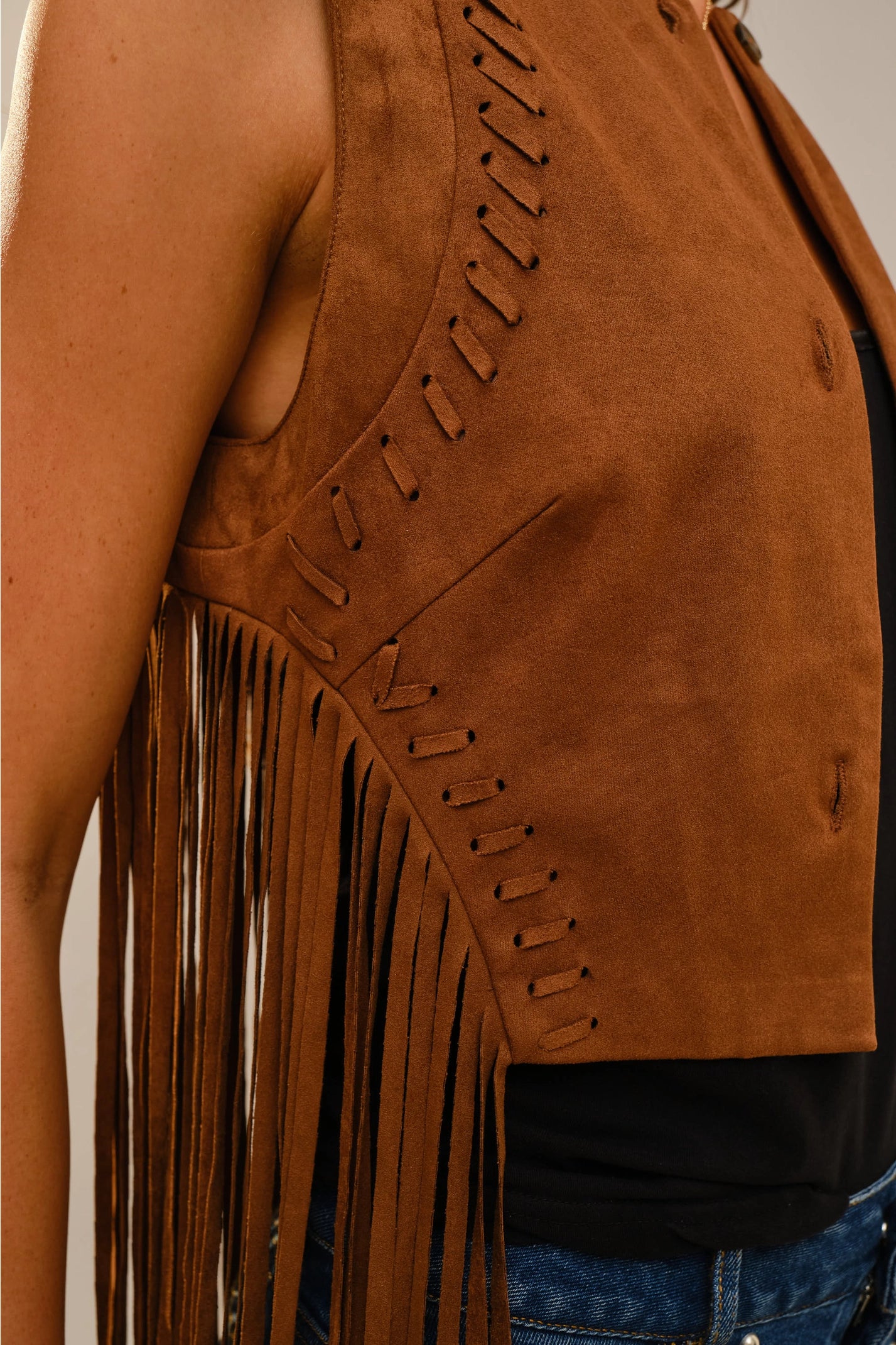 SUEDE CROPPED FRINGE VEST
