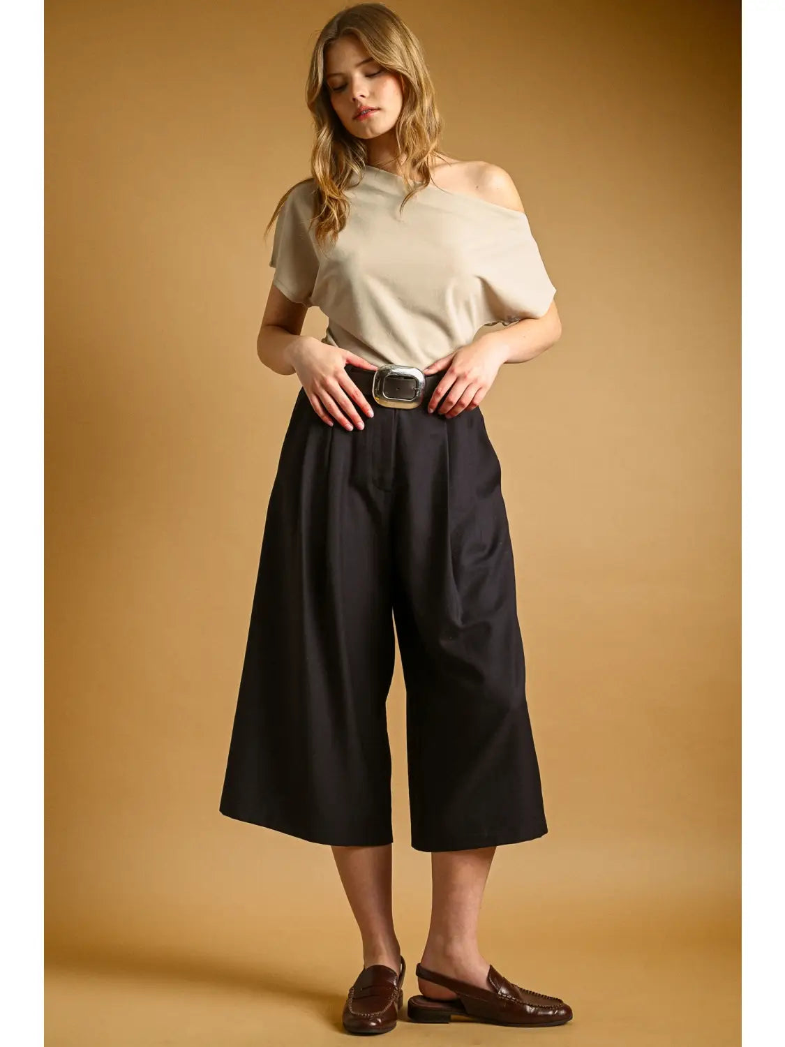 BLACK PLEATED GAUCHO PANT