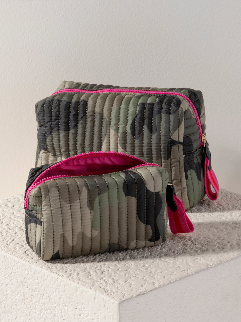 EZRA SMALL CAMO COSM. POUCH