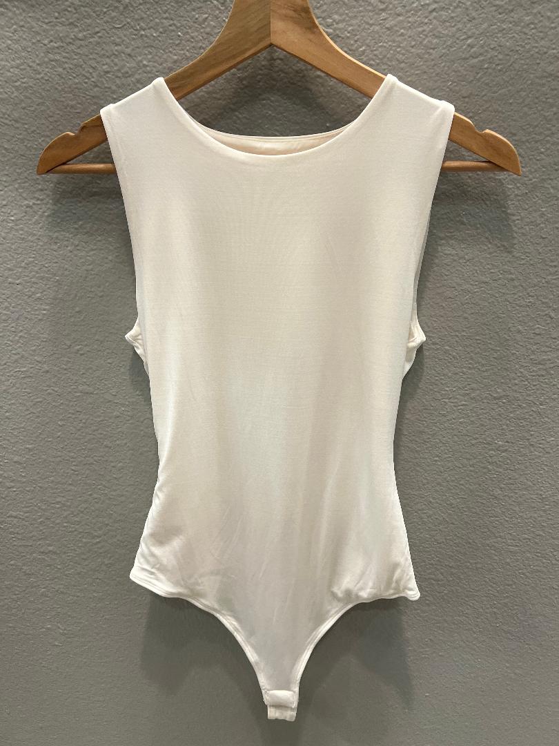 SLEEVELESS BODYSUIT