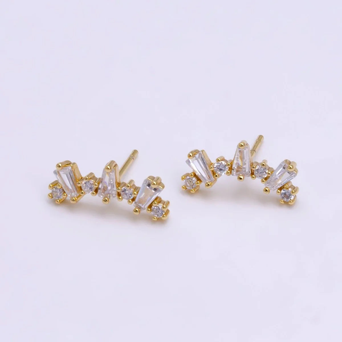 ROUNDED CRYSTAL STUF EARRING